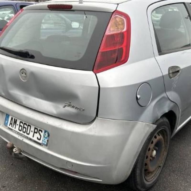Leve vitre electrique avant droit FIAT GRANDE PUNTO Photo n°15