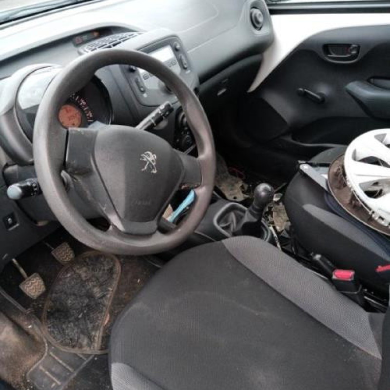 Air bag conducteur PEUGEOT 108 Photo n°11