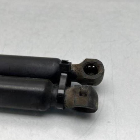Verin de coffre PEUGEOT 2008 1