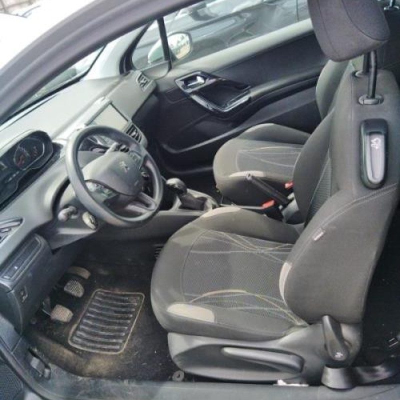 Jante PEUGEOT 208 1 Photo n°8