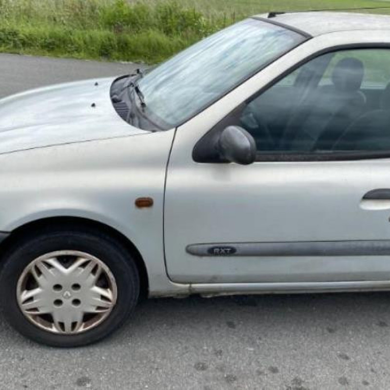 Interrupteur de leve vitre avant gauche RENAULT CLIO 2 Photo n°9