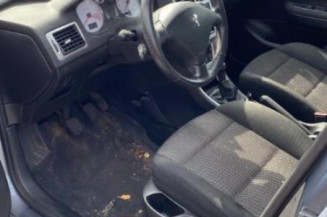 Serrure avant droit PEUGEOT 307