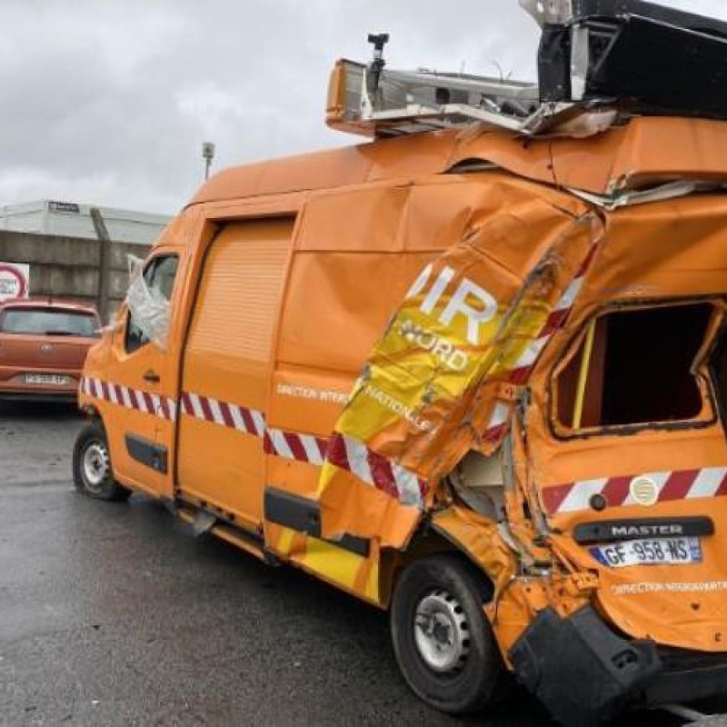 Demarreur RENAULT MASTER 3 Photo n°10