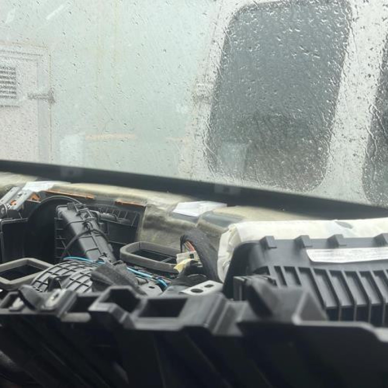 Compresseur clim RENAULT MASTER 3 Photo n°19