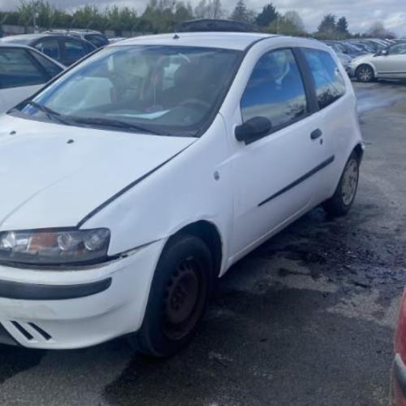 Feu arriere principal gauche (feux) FIAT PUNTO 2 Photo n°8