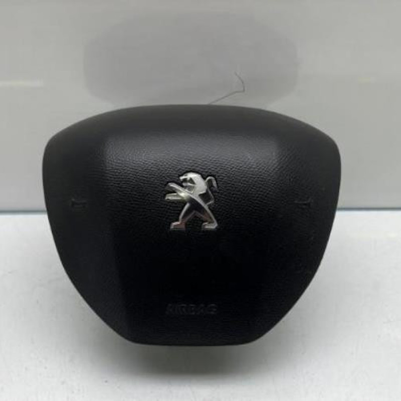 Air bag conducteur PEUGEOT 308 2 Photo n°1