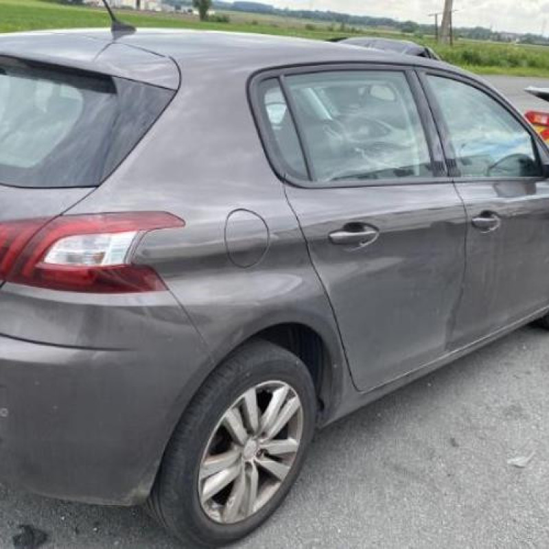 Air bag conducteur PEUGEOT 308 2 Photo n°9