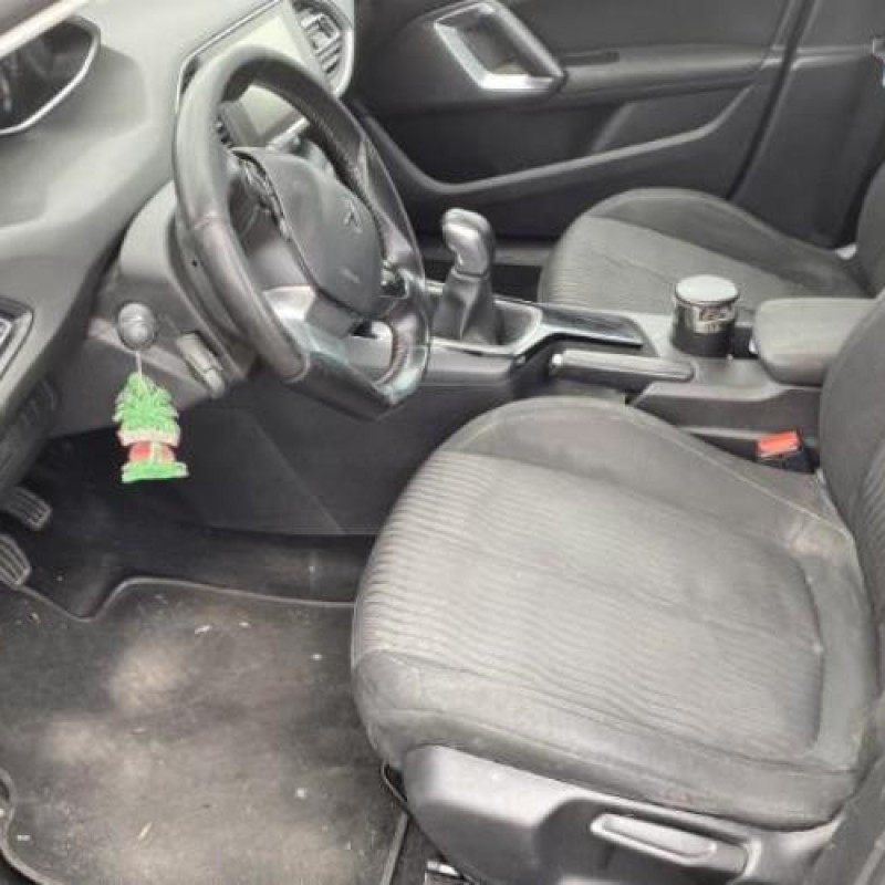Air bag conducteur PEUGEOT 308 2 Photo n°17