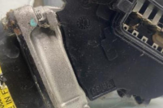 Moteur essuie glace avant RENAULT MEGANE 1