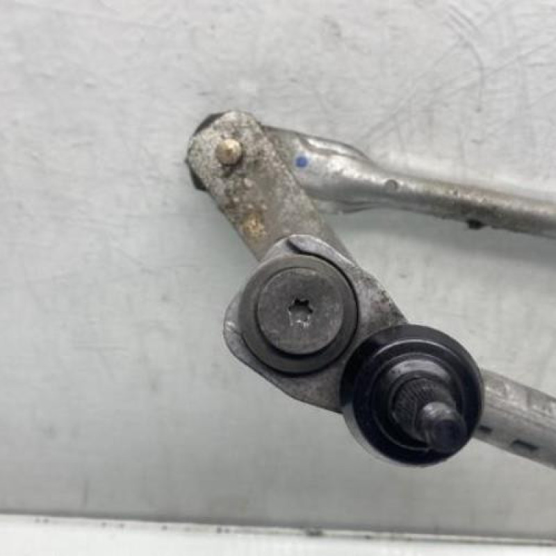 Moteur essuie glace avant VOLKSWAGEN PASSAT 5 Photo n°3