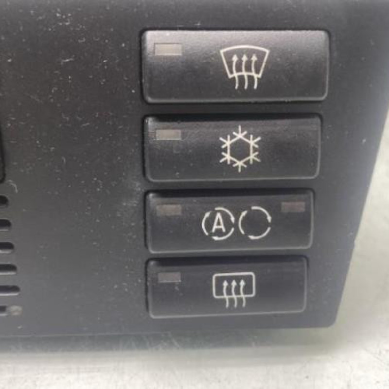 Commande chauffage BMW SERIE 5 E39 Photo n°3