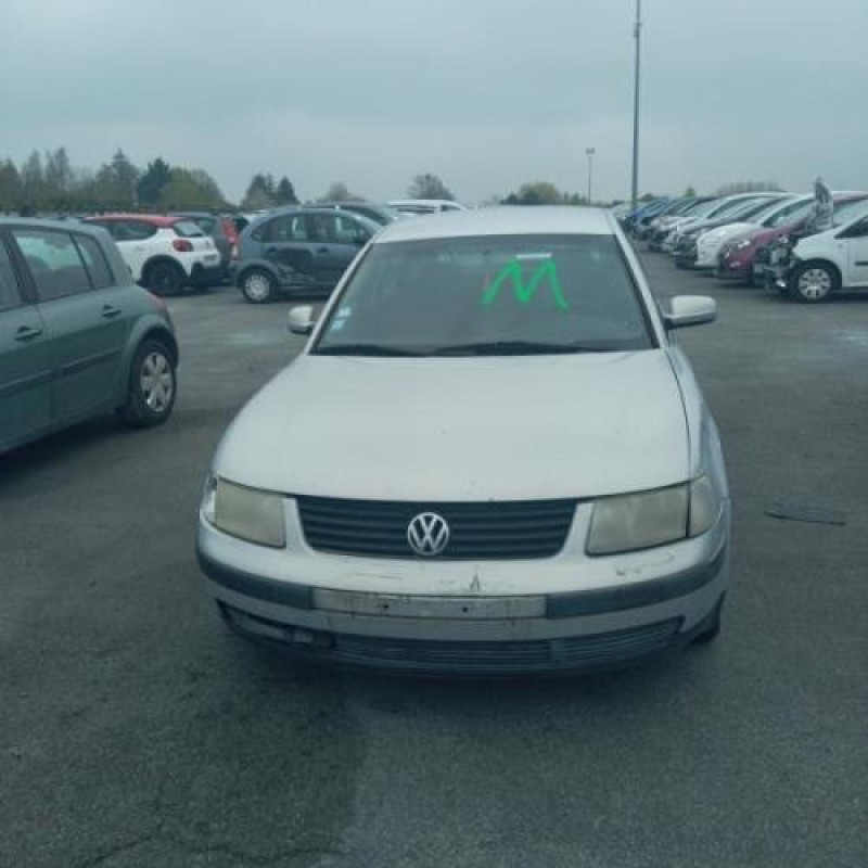 Retroviseur droit VOLKSWAGEN PASSAT 4 Photo n°8