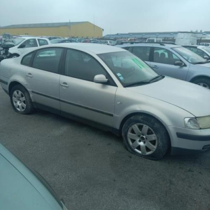 Retroviseur droit VOLKSWAGEN PASSAT 4 Photo n°9
