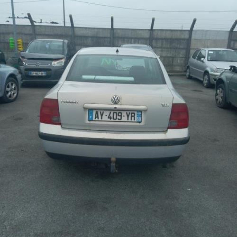 Retroviseur droit VOLKSWAGEN PASSAT 4 Photo n°10
