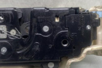 Serrure avant droit VOLKSWAGEN GOLF 5