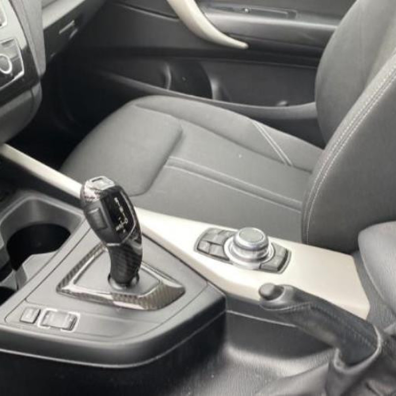 Pretensionneur de ceinture avant droit BMW SERIE 1 F21 Photo n°20