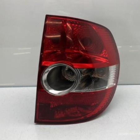 Feu arriere principal droit (feux) VOLKSWAGEN FOX Photo n°1