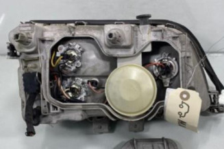 Optique avant principal gauche (feux)(phare) MERCEDES CLASSE C 202