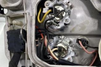 Optique avant principal gauche (feux)(phare) MERCEDES CLASSE C 202