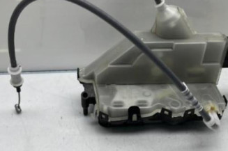 Serrure arriere droit PEUGEOT 208 2
