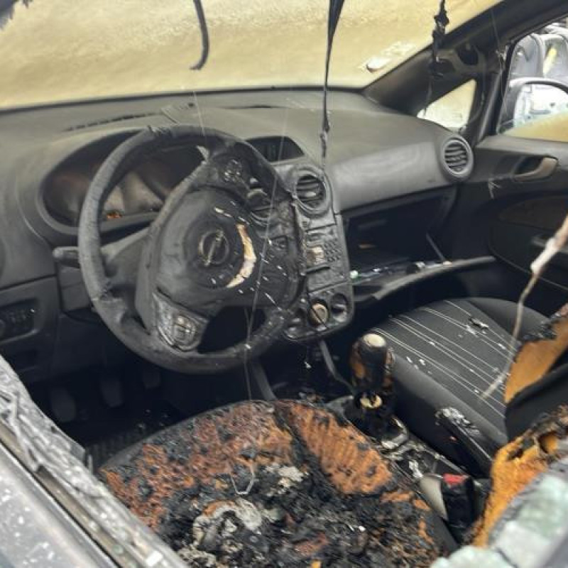 Retroviseur droit OPEL CORSA D Photo n°17