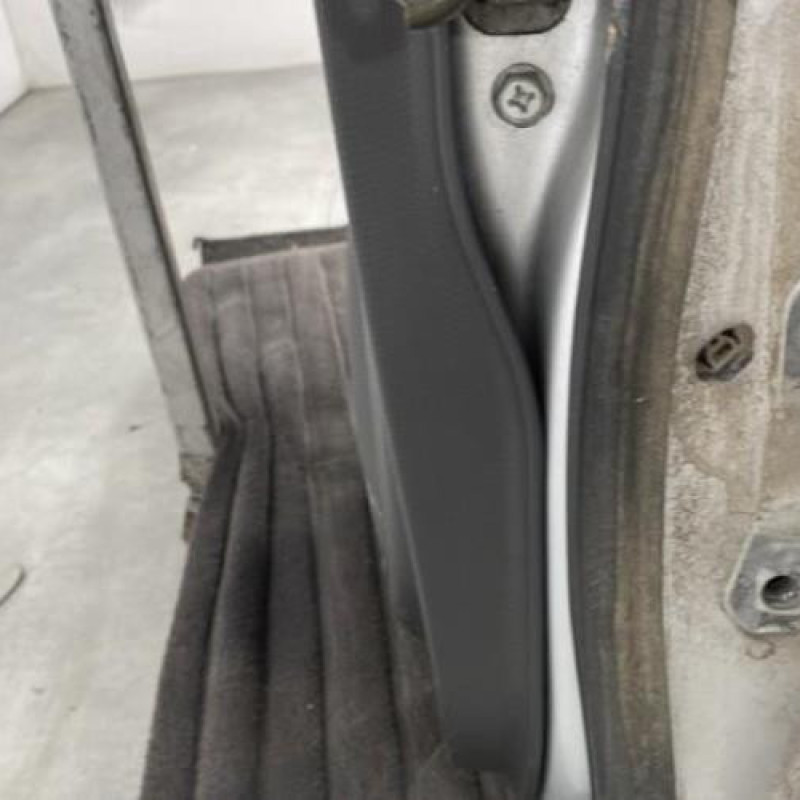 Porte arriere gauche SUZUKI SWIFT 3 Photo n°6