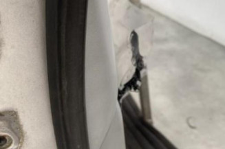 Porte avant droit SUZUKI SWIFT 3
