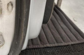 Porte avant droit SUZUKI SWIFT 3