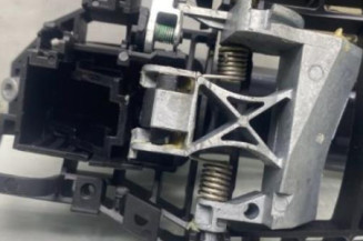 Poignee porte avant droit BMW SERIE 1 F21