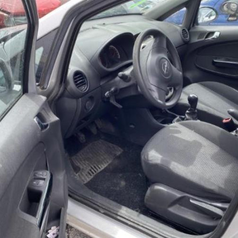 Aile avant gauche OPEL CORSA D Photo n°12