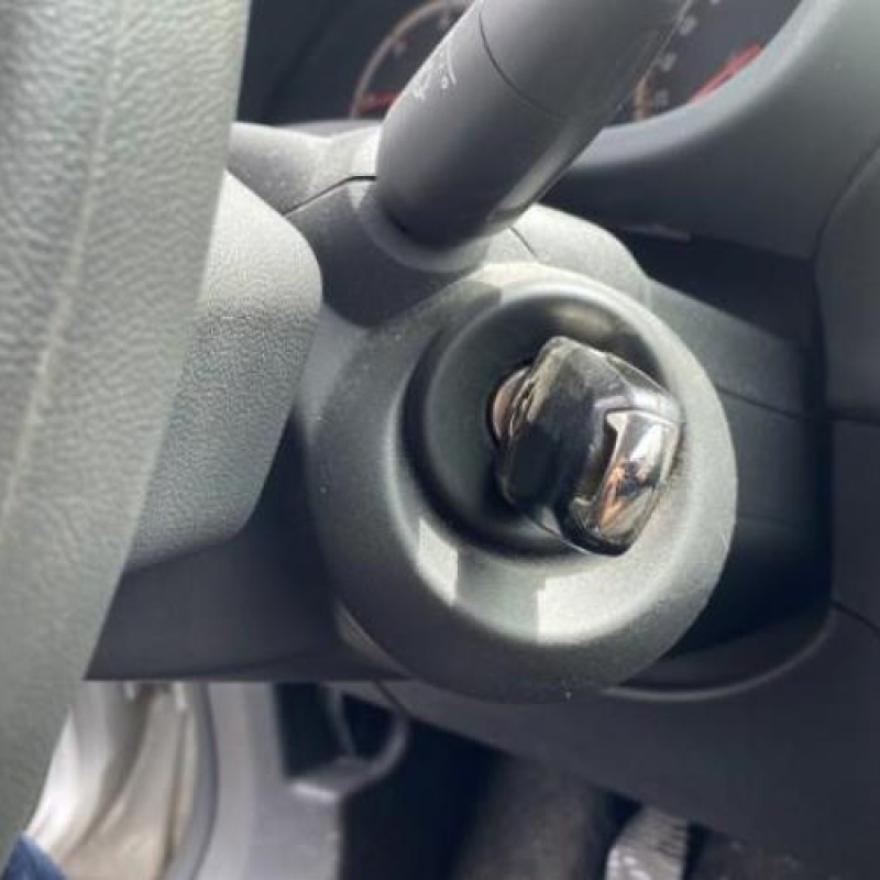 Aile avant gauche OPEL CORSA D Photo n°16
