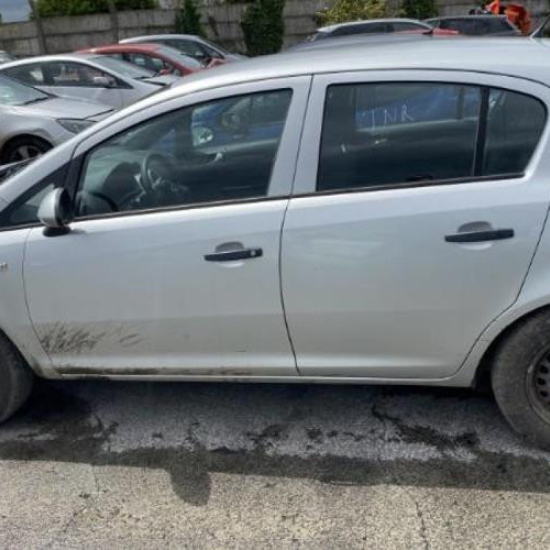 Aile avant gauche OPEL CORSA D Photo n°20