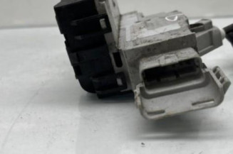 Serrure avant droit PEUGEOT 407