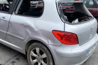 Serrure avant gauche PEUGEOT 307