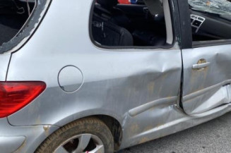 Serrure avant gauche PEUGEOT 307
