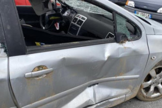 Serrure avant gauche PEUGEOT 307