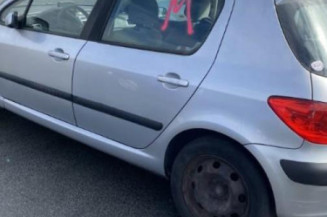 Serrure avant droit PEUGEOT 307
