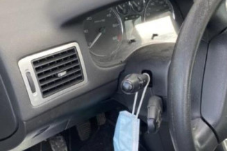 Serrure avant droit PEUGEOT 307
