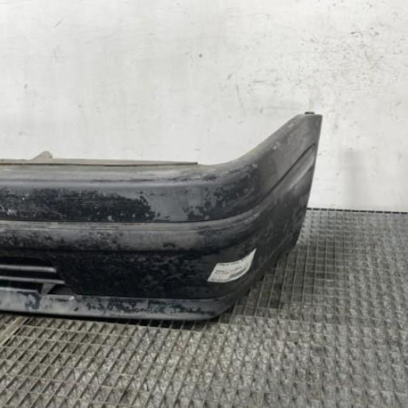 Pare choc avant RENAULT R19 Photo n°3
