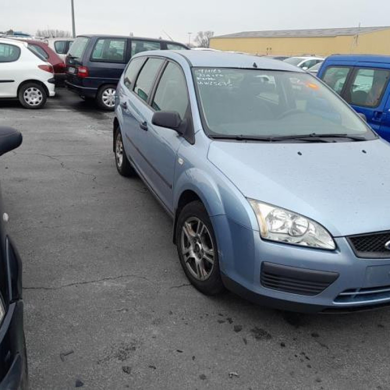 Pare choc arriere FORD FOCUS 2 Photo n°8