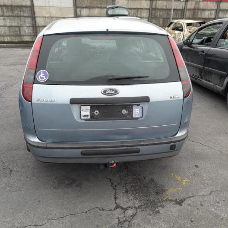 Pare choc arriere FORD FOCUS 2 Photo n°10