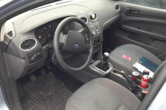 Pare choc arriere FORD FOCUS 2