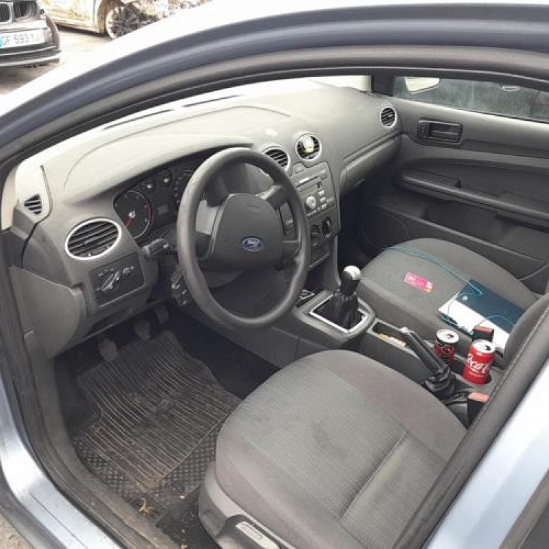 Pare choc arriere FORD FOCUS 2 Photo n°13