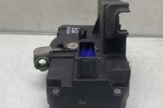 Serrure avant gauche OPEL CORSA C
