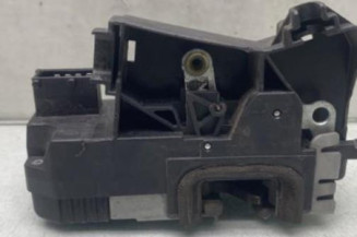 Serrure avant gauche OPEL CORSA C