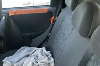 Serrure avant gauche OPEL CORSA C