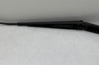 Bras essuie glace avant gauche SKODA OCTAVIA 3