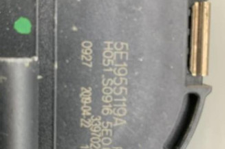 Moteur essuie glace avant SKODA OCTAVIA 3