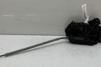 Serrure avant gauche SKODA OCTAVIA 3