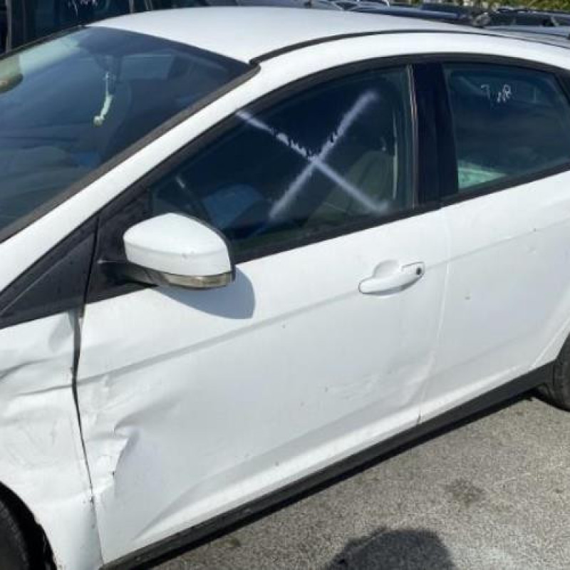 Feu arriere principal droit (feux) FORD FOCUS 3 Photo n°18